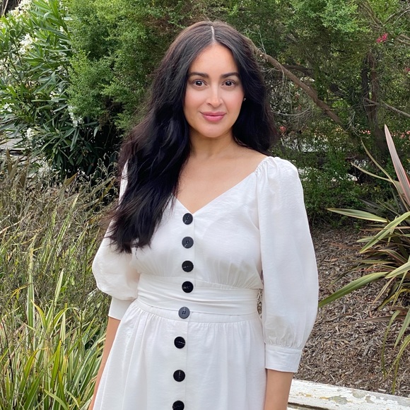 Meet your Posher, Adriana - Picture 1 of 1